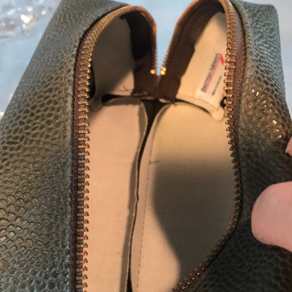 NWOT 1st Class bag British airways - Picture 3 of 5